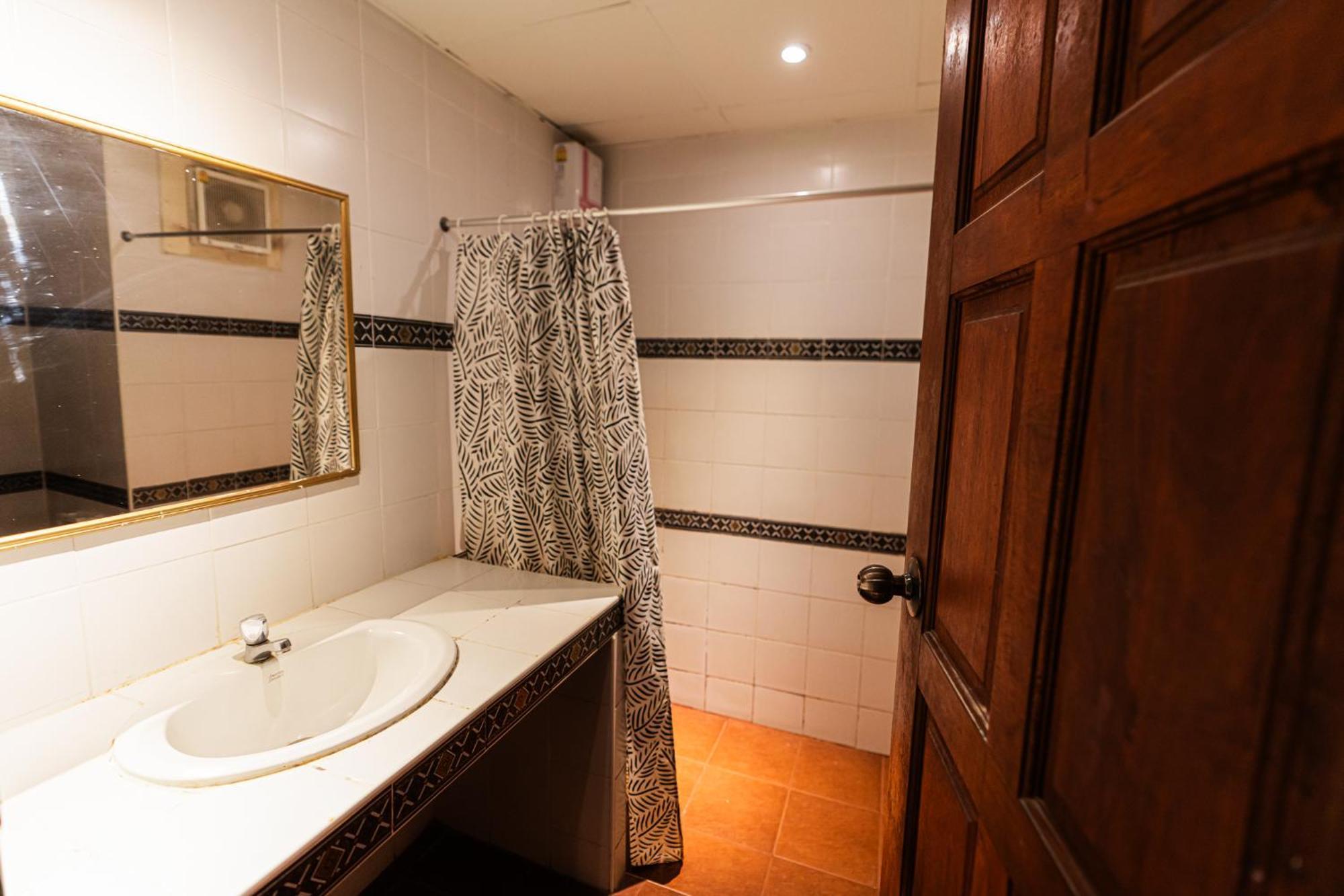 A Hotel Budget Chiang Saen Exterior foto
